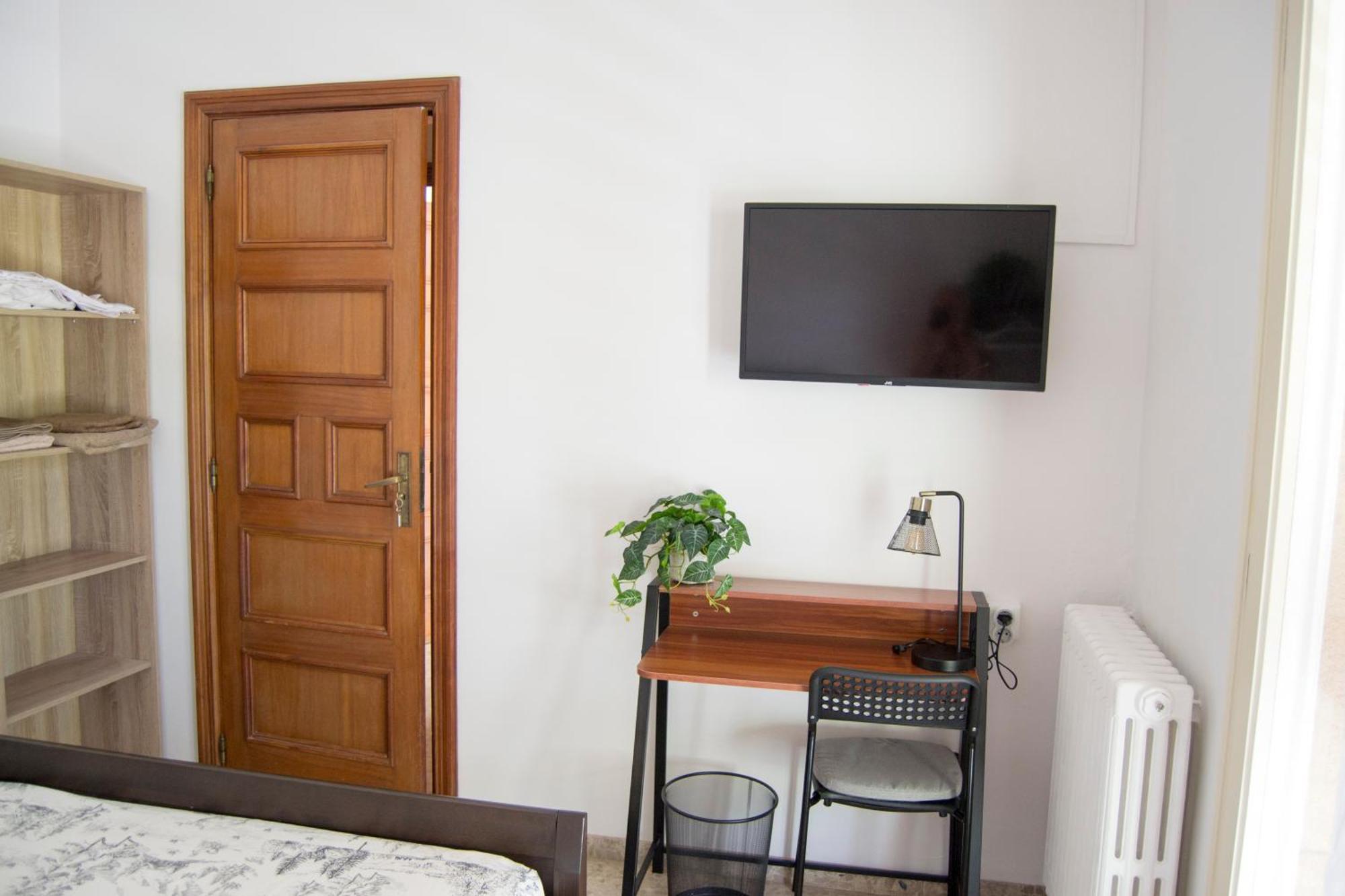 Apartament Habitacio V Cal Kim Martorell Zewnętrze zdjęcie
